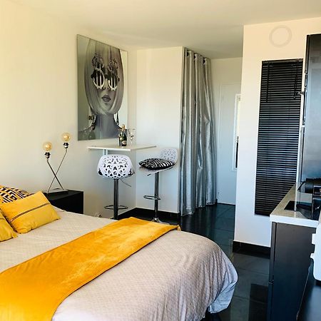 אגדה Bagatelle Naturiste Heliopolis Clim Ascenseur Vue Mer Parking Prive מראה חיצוני תמונה